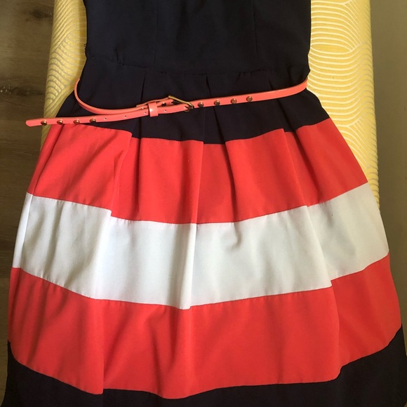 B. Darlin Strapless  Mini Dress - Picture 2 of 8